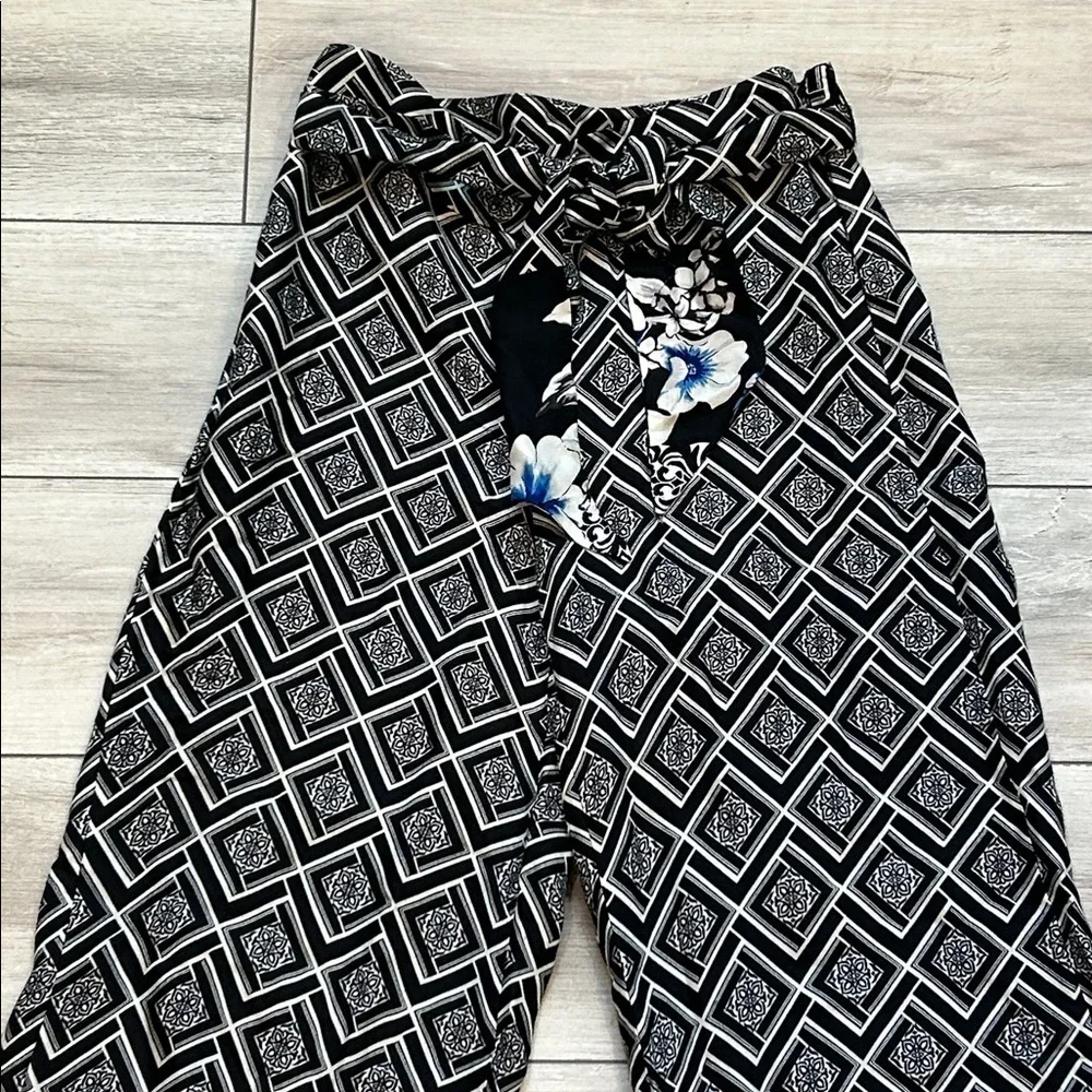 WHBM wide leg polyester pants size 00 blue black